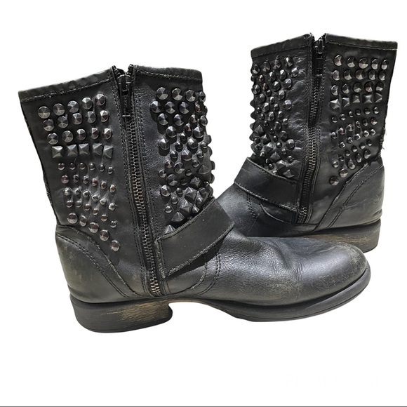 Steve Madden Leather Distressed Rugged Studded Buckle Moto Boots Size 8 - Picture 2 of 8